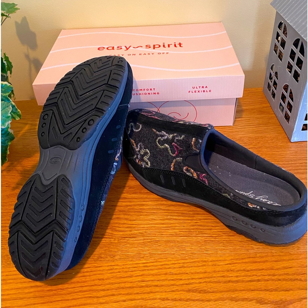 New Easy Spirit Traveltime Shoe 12M